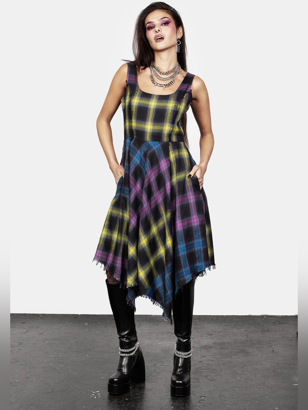 Distrubia Rebel Blanket Plaid Handkerchief-Hem Dress in Multicolour Size 4 Fall